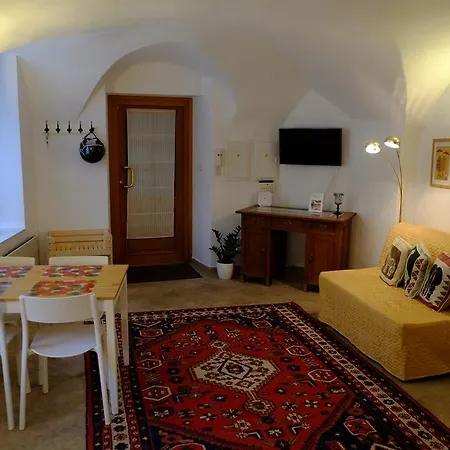 At The Golden Ram Apartman Prága